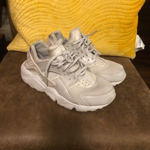 Nike huarache, off white size 10
